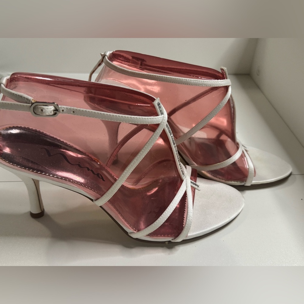 Nina White Rhinestone Bridal Heels Size 7 1/2